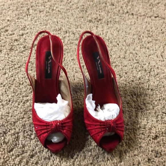 Red heels - Picture 1 of 6